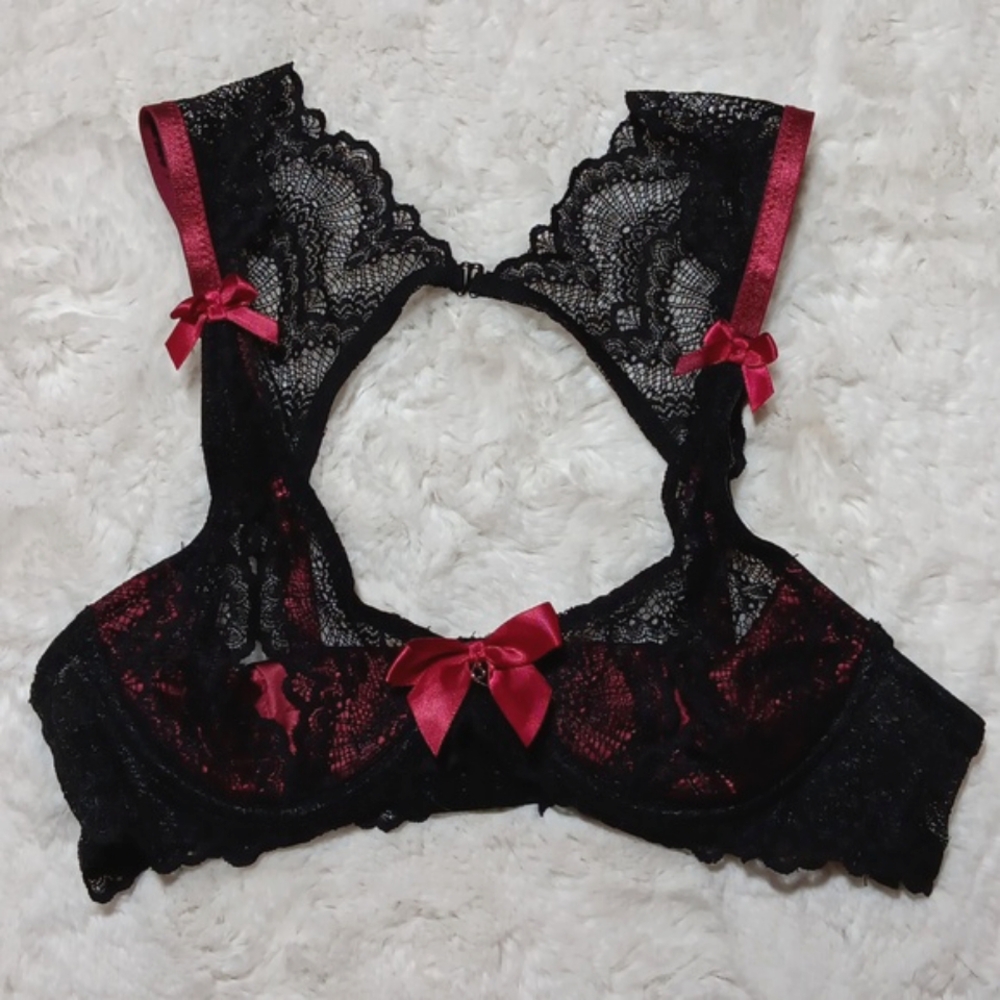 New Lovehoney lingerie red satin & black lace sexy bra sz medium